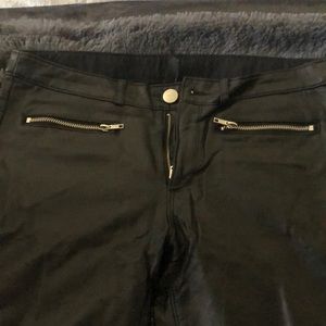 Black leather skinny pants. By H&M